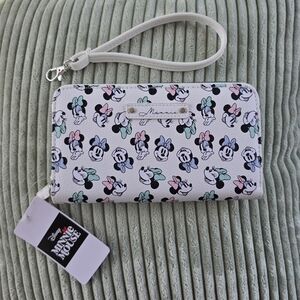 Minnie Mouse Wristlet Wallet